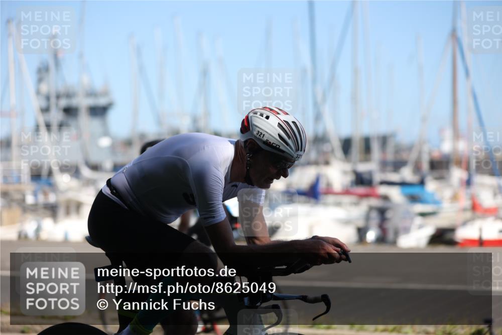 17.08.2025 - KN Förde Triathlon 2025 Yannick Fuchs http://msf.ph/oto/8625049 17.08.2025 11:42:12 Radfahren 302, 321, 327, 341, 364, 605, 632, 312, 338, 341, 355, 607 meine-sportfotos.de
