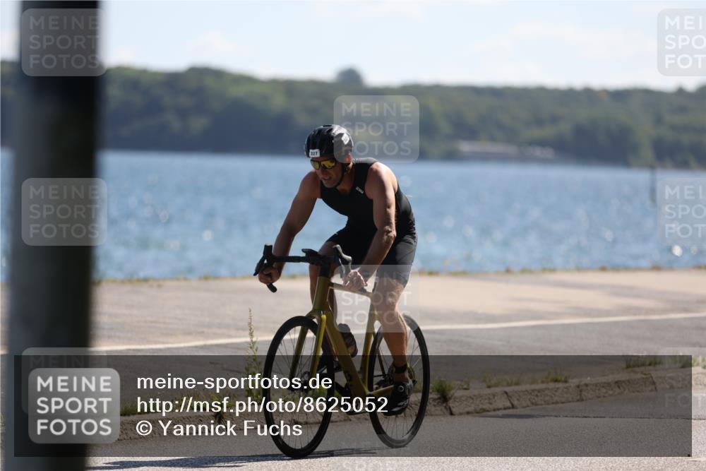 17.08.2025 - KN Förde Triathlon 2025 Yannick Fuchs http://msf.ph/oto/8625052 17.08.2025 11:42:14 Radfahren 302, 316, 321, 327, 364, 605, 632, 341, 355 meine-sportfotos.de
