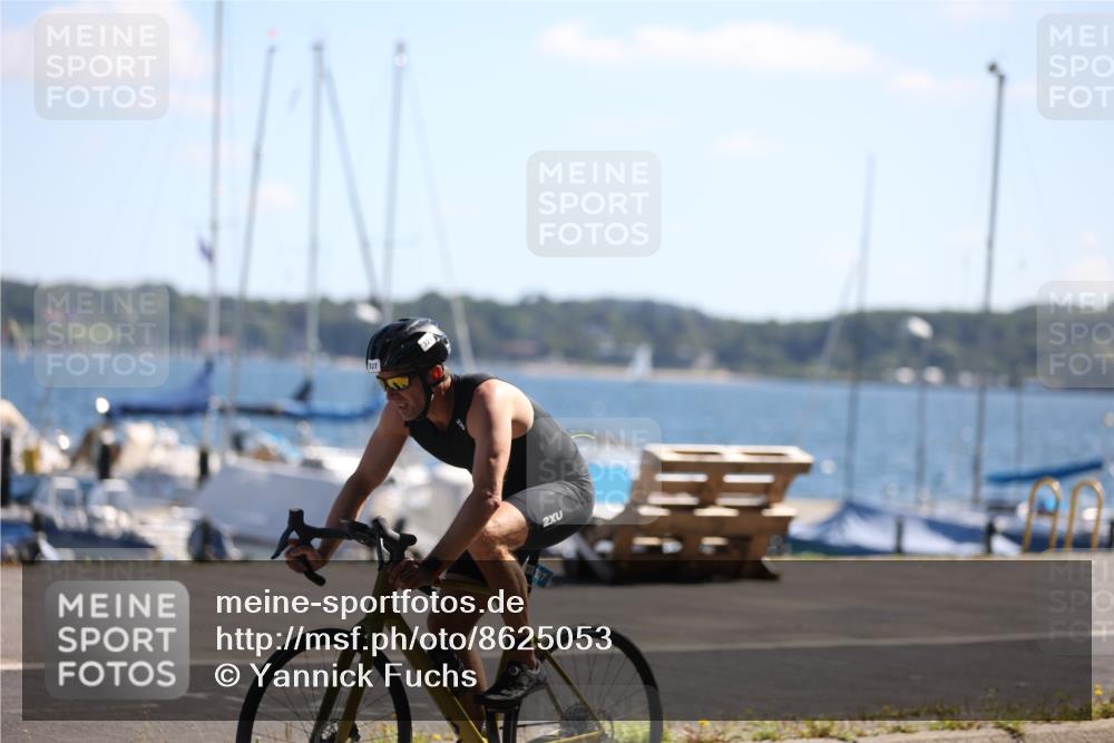 17.08.2025 - KN Förde Triathlon 2025 Yannick Fuchs http://msf.ph/oto/8625053 17.08.2025 11:42:15 Radfahren 302, 316, 321, 327, 364, 605, 632, 321, 341, 355 meine-sportfotos.de