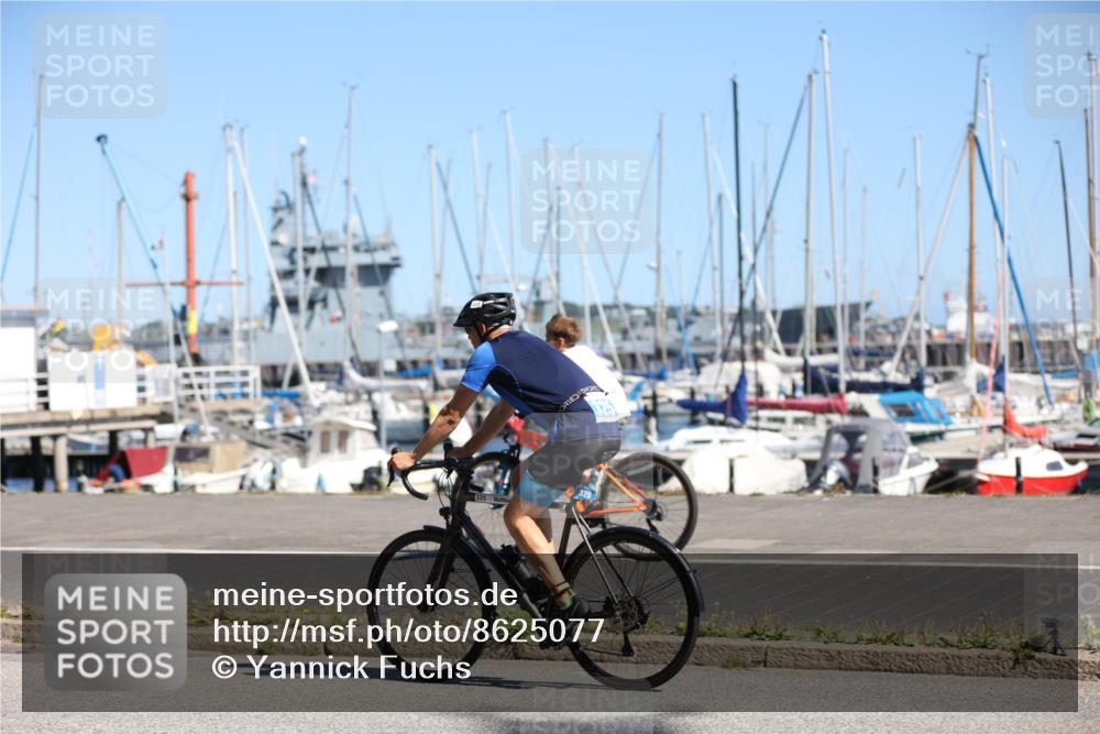 17.08.2025 - KN Förde Triathlon 2025 Yannick Fuchs http://msf.ph/oto/8625077 17.08.2025 11:42:37 Radfahren 318, 325, 387, 390, 602, 325, 343, 385 meine-sportfotos.de