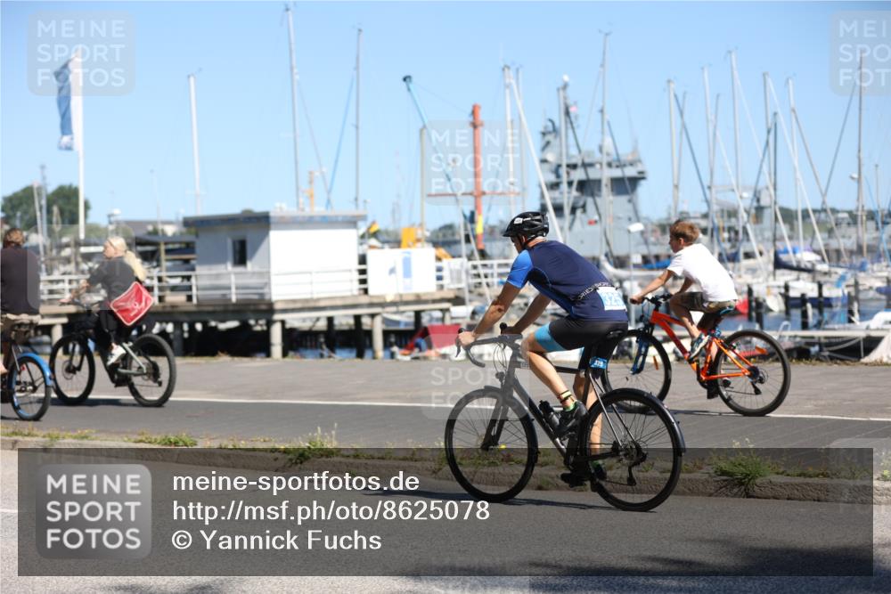 17.08.2025 - KN Förde Triathlon 2025 Yannick Fuchs http://msf.ph/oto/8625078 17.08.2025 11:42:37 Radfahren 318, 325, 387, 390, 602, 325, 343, 385 meine-sportfotos.de