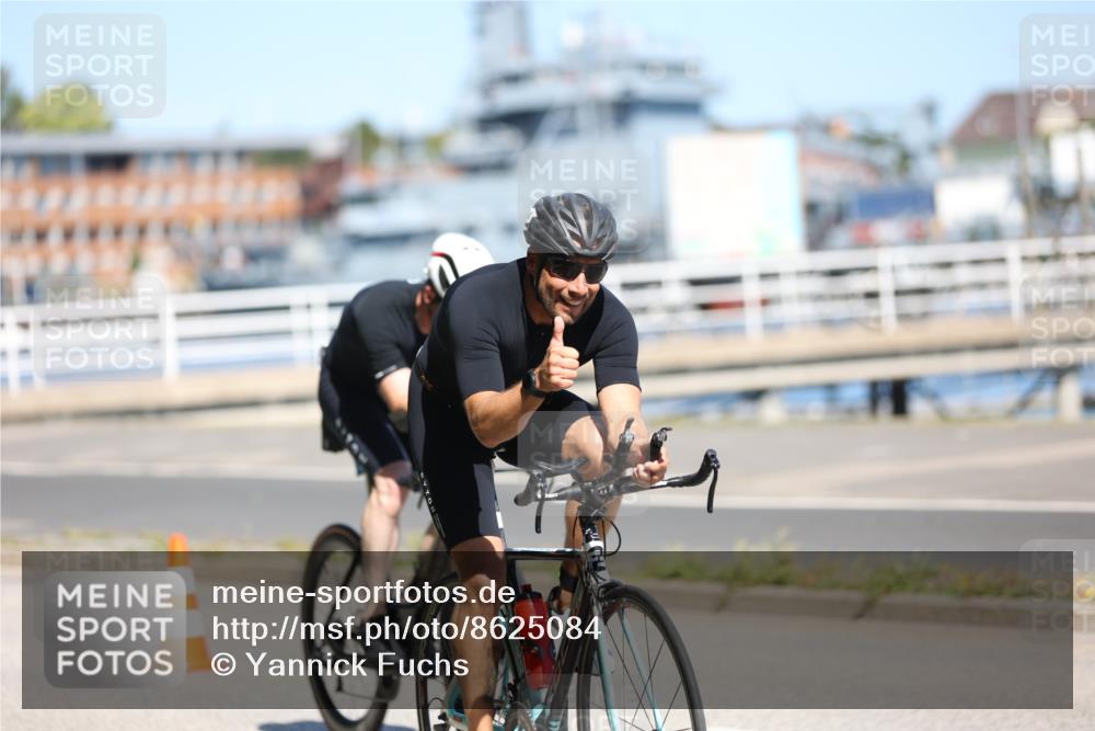 17.08.2025 - KN Förde Triathlon 2025 Yannick Fuchs http://msf.ph/oto/8625084 17.08.2025 11:42:42 Radfahren 318, 387, 390, 602, 634, 642, 325, 343 meine-sportfotos.de