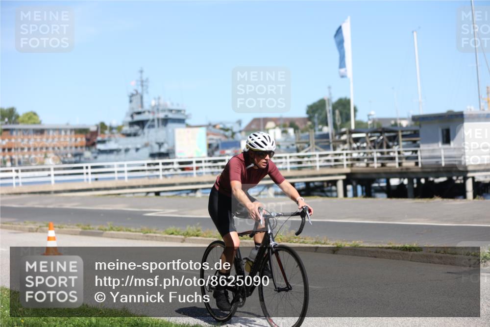 17.08.2025 - KN Förde Triathlon 2025 Yannick Fuchs http://msf.ph/oto/8625090 17.08.2025 11:42:44 Radfahren 387, 390, 602, 634, 642, 318 meine-sportfotos.de