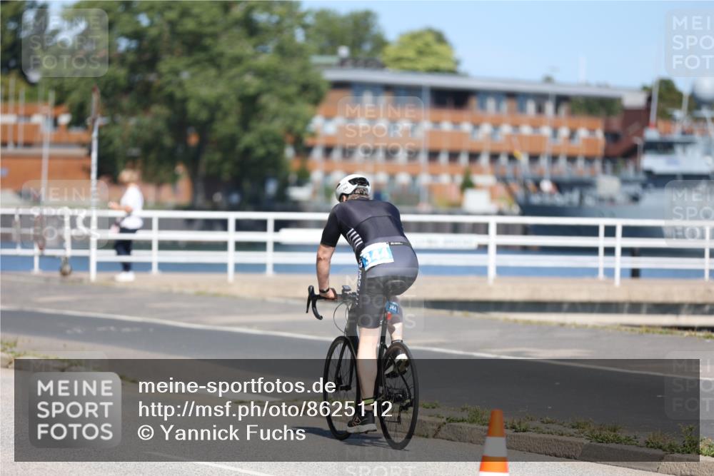 17.08.2025 - KN Förde Triathlon 2025 Yannick Fuchs http://msf.ph/oto/8625112 17.08.2025 11:43:13 Radfahren 324, 344, 604, 641 meine-sportfotos.de