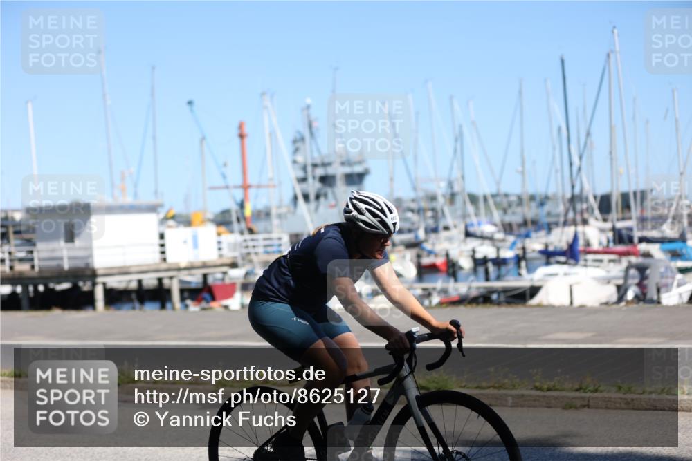 17.08.2025 - KN Förde Triathlon 2025 Yannick Fuchs http://msf.ph/oto/8625127 17.08.2025 11:43:46 Radfahren 327, 338, 341, 348, 362, 376, 607, 613, 632, 638, 339 meine-sportfotos.de