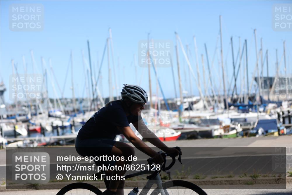17.08.2025 - KN Förde Triathlon 2025 Yannick Fuchs http://msf.ph/oto/8625128 17.08.2025 11:43:46 Radfahren 327, 338, 341, 348, 362, 376, 607, 613, 632, 638, 339 meine-sportfotos.de