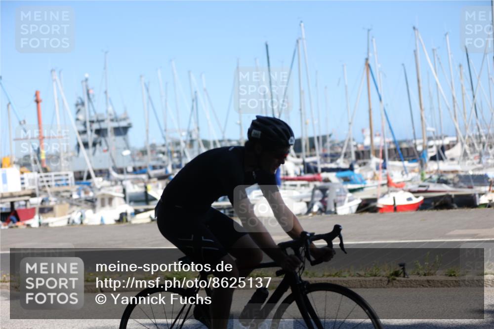 17.08.2025 - KN Förde Triathlon 2025 Yannick Fuchs http://msf.ph/oto/8625137 17.08.2025 11:43:51 Radfahren 311, 327, 338, 341, 348, 360, 362, 613, 632, 638, 376, 607 meine-sportfotos.de