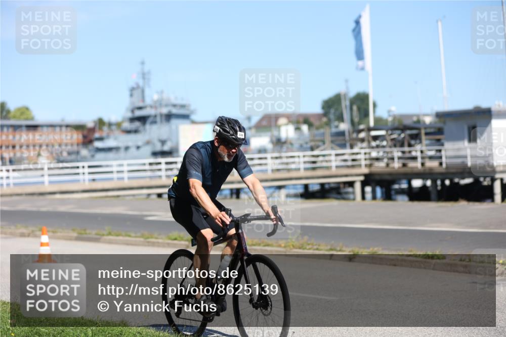 17.08.2025 - KN Förde Triathlon 2025 Yannick Fuchs http://msf.ph/oto/8625139 17.08.2025 11:43:52 Radfahren 311, 327, 338, 341, 348, 360, 362, 613, 632, 638, 376, 607 meine-sportfotos.de