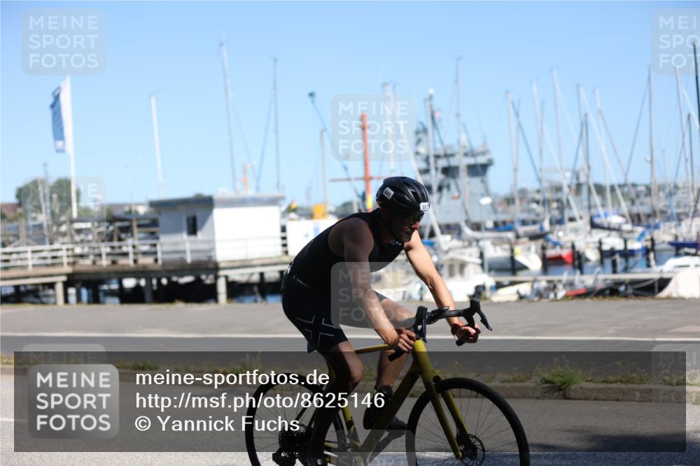 17.08.2025 - KN Förde Triathlon 2025 Yannick Fuchs http://msf.ph/oto/8625146 17.08.2025 11:43:55 Radfahren 311, 327, 338, 348, 355, 360, 362, 613, 638, 341, 607, 632 meine-sportfotos.de