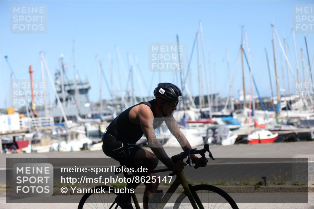 17.08.2025 - KN Förde Triathlon 2025 Yannick Fuchs http://msf.ph/oto/8625147 17.08.2025 11:43:55 Radfahren 311, 327, 338, 348, 355, 360, 362, 613, 638, 341, 607, 632 meine-sportfotos.de