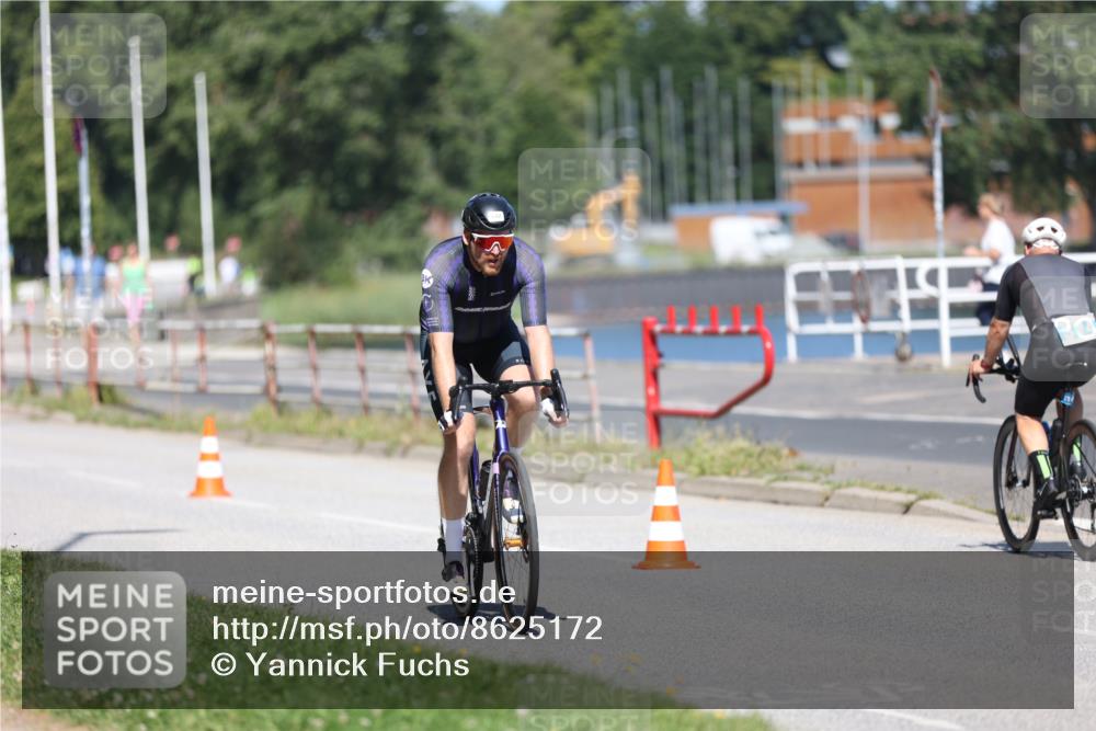 17.08.2025 - KN Förde Triathlon 2025 Yannick Fuchs http://msf.ph/oto/8625172 17.08.2025 11:44:16 Radfahren 325, 329, 343, 350, 371, 642, 374 meine-sportfotos.de