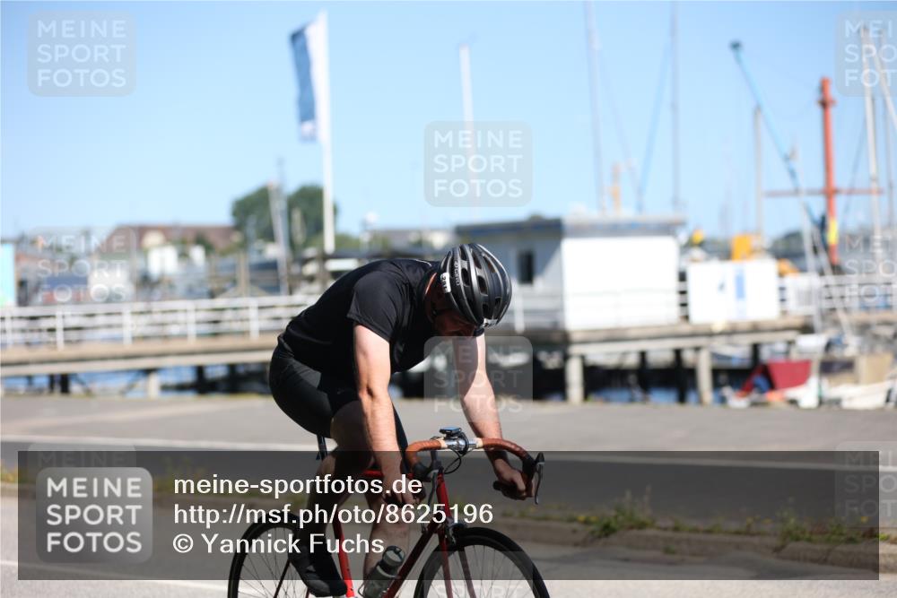 17.08.2025 - KN Förde Triathlon 2025 Yannick Fuchs http://msf.ph/oto/8625196 17.08.2025 11:44:35 Radfahren 291, 328, 330, 356, 370, 379, 385, 616 meine-sportfotos.de
