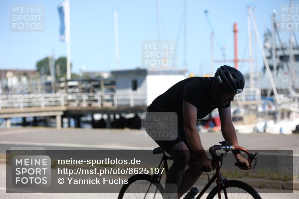 17.08.2025 - KN Förde Triathlon 2025 Yannick Fuchs http://msf.ph/oto/8625197 17.08.2025 11:44:35 Radfahren 291, 328, 330, 356, 370, 379, 385, 616 meine-sportfotos.de
