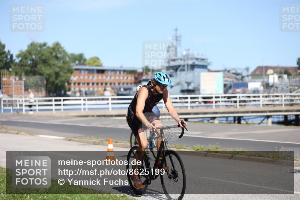 17.08.2025 - KN Förde Triathlon 2025 Yannick Fuchs http://msf.ph/oto/8625199 17.08.2025 11:44:37 Radfahren 291, 330, 356, 370, 375, 379, 328, 356, 385, 616 meine-sportfotos.de