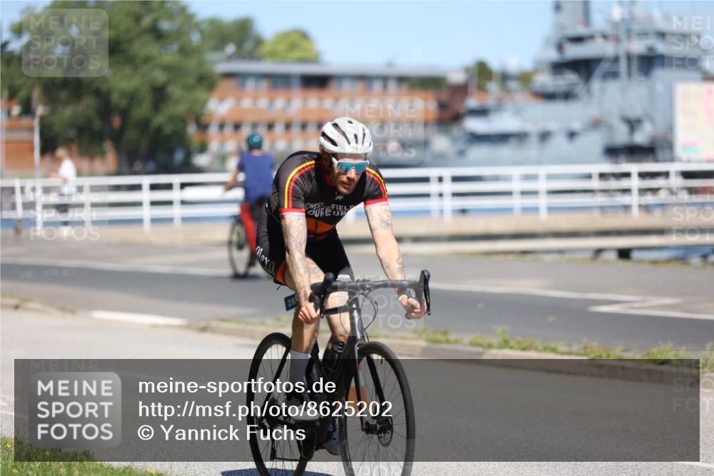 17.08.2025 - KN Förde Triathlon 2025 Yannick Fuchs http://msf.ph/oto/8625202 17.08.2025 11:44:49 Radfahren 293, 375, 370, 375 meine-sportfotos.de