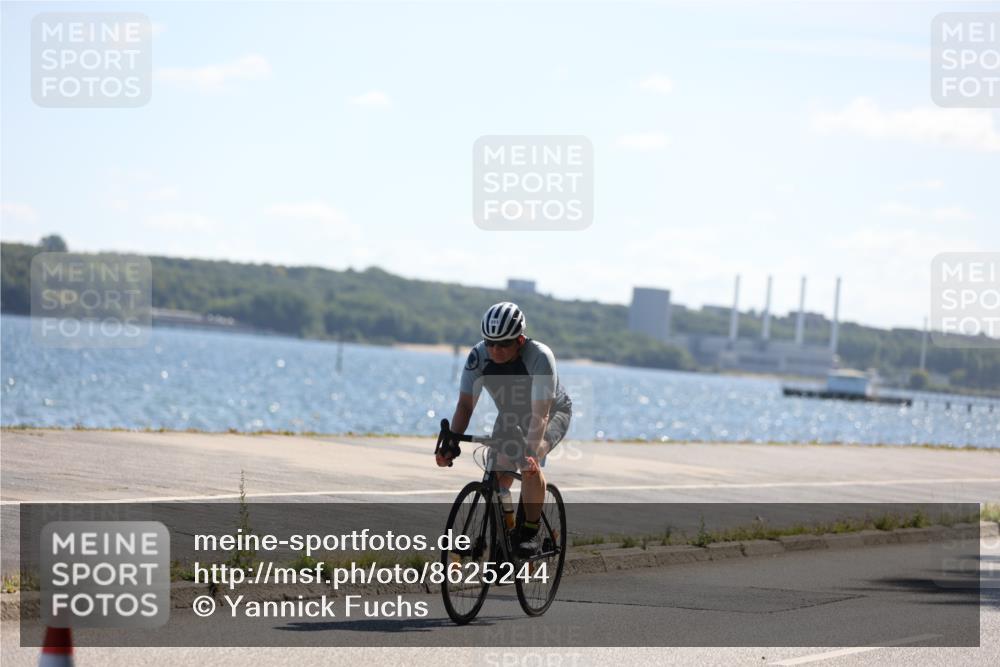 17.08.2025 - KN Förde Triathlon 2025 Yannick Fuchs http://msf.ph/oto/8625244 17.08.2025 11:45:47 Radfahren 353, 368, 374, 601, 629, 348, 360, 362, 635 meine-sportfotos.de