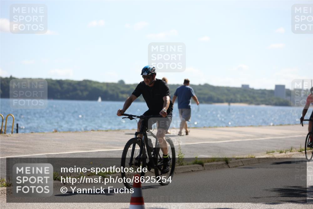 17.08.2025 - KN Förde Triathlon 2025 Yannick Fuchs http://msf.ph/oto/8625254 17.08.2025 11:45:52 Radfahren 311, 368, 374, 601, 629, 353 meine-sportfotos.de