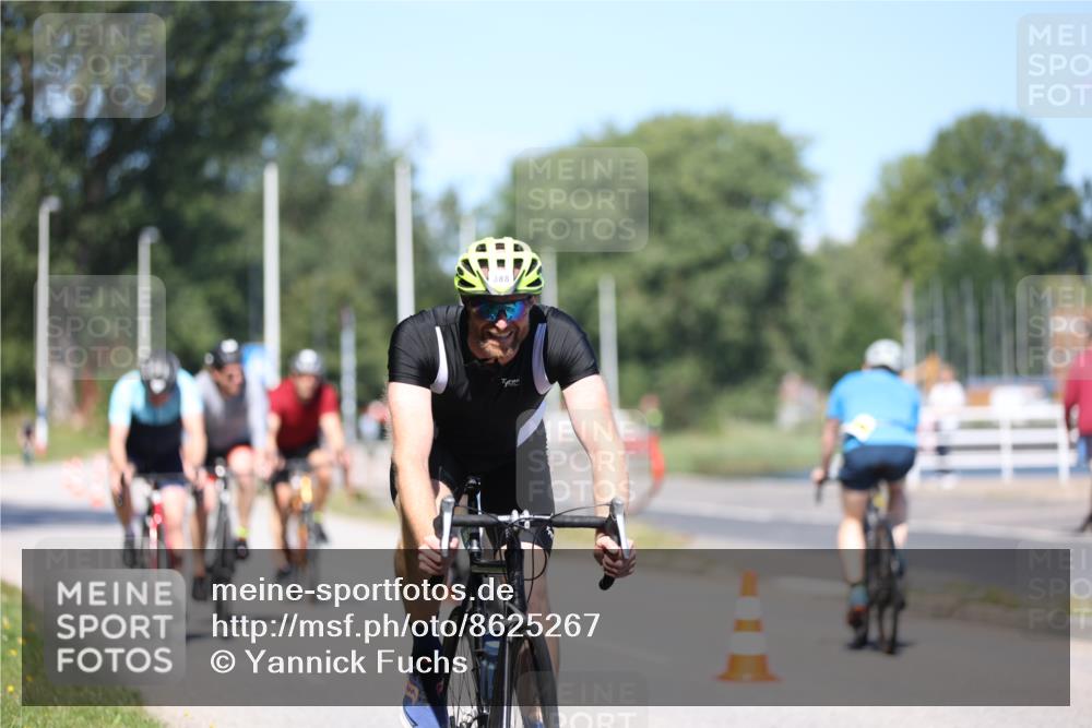 17.08.2025 - KN Förde Triathlon 2025 Yannick Fuchs http://msf.ph/oto/8625267 17.08.2025 11:46:06 Radfahren 326, 328, 329, 350, 363, 371, 609, 311, 372, 619 meine-sportfotos.de