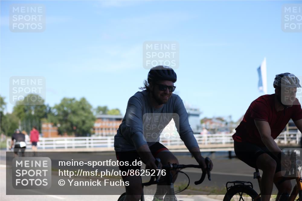 17.08.2025 - KN Förde Triathlon 2025 Yannick Fuchs http://msf.ph/oto/8625276 17.08.2025 11:46:08 Radfahren 328, 329, 330, 350, 363, 371, 609, 326, 372, 619 meine-sportfotos.de