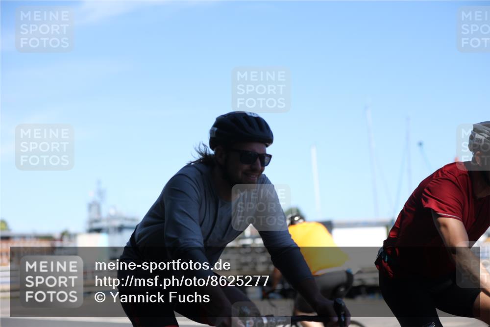 17.08.2025 - KN Förde Triathlon 2025 Yannick Fuchs http://msf.ph/oto/8625277 17.08.2025 11:46:09 Radfahren 328, 329, 330, 350, 363, 371, 609, 326, 363, 372, 619 meine-sportfotos.de