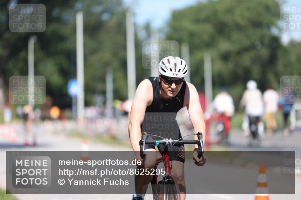 17.08.2025 - KN Förde Triathlon 2025 Yannick Fuchs http://msf.ph/oto/8625295 17.08.2025 11:46:28 Radfahren 345, 349, 370, 373, 617, 345, 356 meine-sportfotos.de