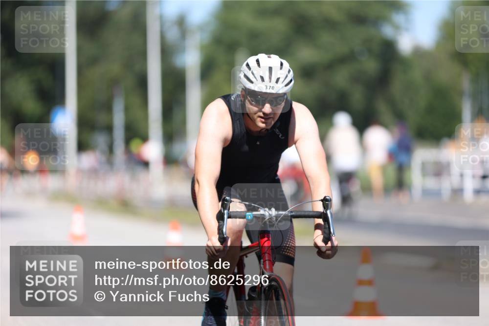 17.08.2025 - KN Förde Triathlon 2025 Yannick Fuchs http://msf.ph/oto/8625296 17.08.2025 11:46:28 Radfahren 345, 349, 370, 373, 617, 345, 356 meine-sportfotos.de