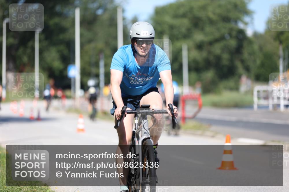 17.08.2025 - KN Förde Triathlon 2025 Yannick Fuchs http://msf.ph/oto/8625336 17.08.2025 11:47:44 Radfahren 352, 361, 372, 601, 609, 619, 626, 636, 382, 624 meine-sportfotos.de
