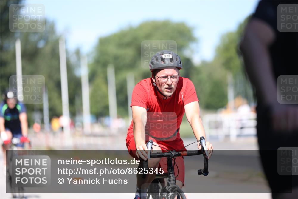 17.08.2025 - KN Förde Triathlon 2025 Yannick Fuchs http://msf.ph/oto/8625345 17.08.2025 11:47:50 Radfahren 326, 352, 361, 372, 601, 609, 626, 627, 636, 361, 619 meine-sportfotos.de