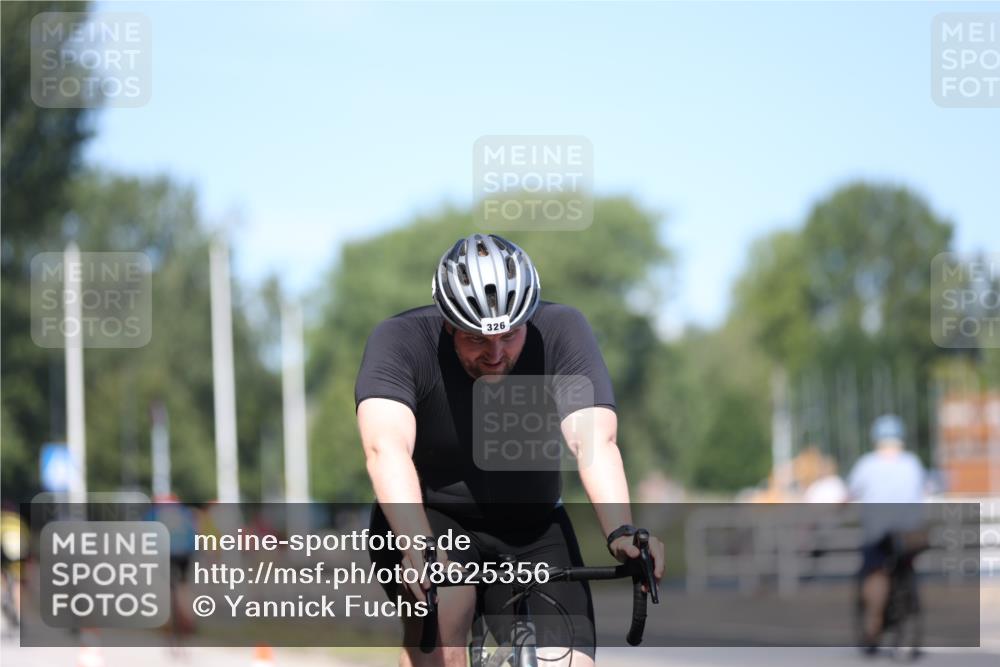 17.08.2025 - KN Förde Triathlon 2025 Yannick Fuchs http://msf.ph/oto/8625356 17.08.2025 11:47:55 Radfahren 326, 352, 609, 627, 361, 372, 601, 609, 626, 636 meine-sportfotos.de