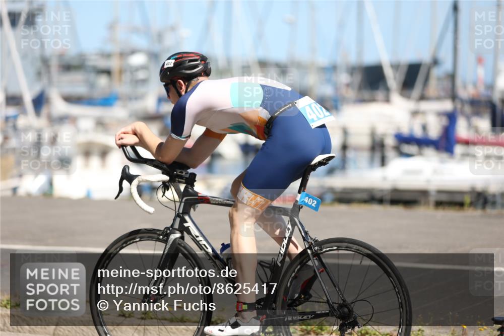 17.08.2025 - KN Förde Triathlon 2025 Yannick Fuchs http://msf.ph/oto/8625417 17.08.2025 12:43:34 Radfahren 402, 402, 408 meine-sportfotos.de