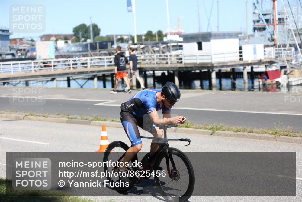 17.08.2025 - KN Förde Triathlon 2025 Yannick Fuchs http://msf.ph/oto/8625456 17.08.2025 12:46:26 Radfahren 406, 414, 418, 548 meine-sportfotos.de
