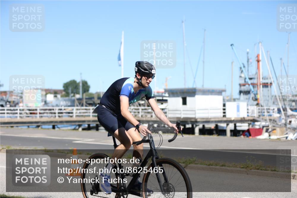 17.08.2025 - KN Förde Triathlon 2025 Yannick Fuchs http://msf.ph/oto/8625465 17.08.2025 12:47:51 Radfahren 406, 407, 413, 417, 548, 419, 422, 423 meine-sportfotos.de