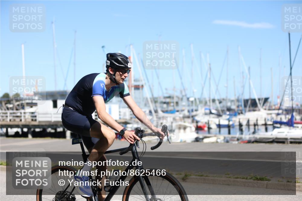17.08.2025 - KN Förde Triathlon 2025 Yannick Fuchs http://msf.ph/oto/8625466 17.08.2025 12:47:51 Radfahren 406, 407, 413, 417, 548, 419, 422, 423 meine-sportfotos.de