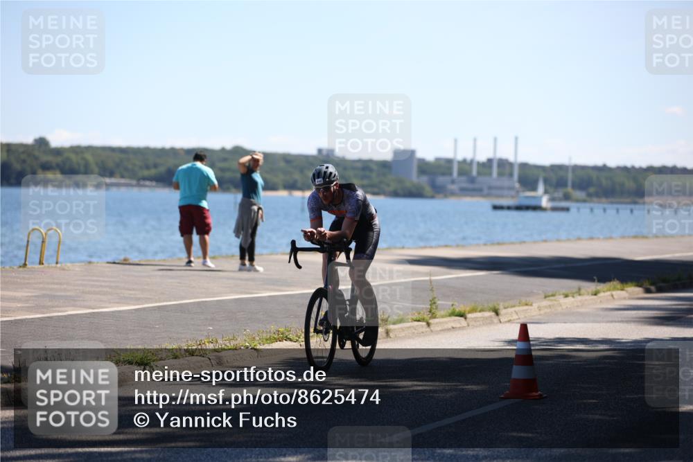 17.08.2025 - KN Förde Triathlon 2025 Yannick Fuchs http://msf.ph/oto/8625474 17.08.2025 12:48:32 Radfahren 420, 442 meine-sportfotos.de