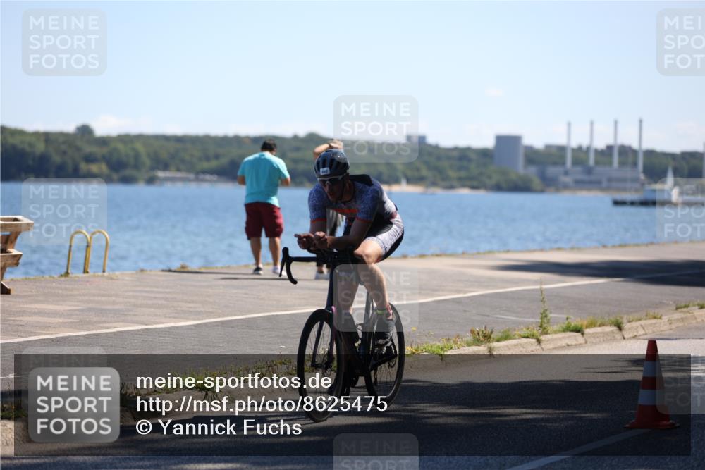 17.08.2025 - KN Förde Triathlon 2025 Yannick Fuchs http://msf.ph/oto/8625475 17.08.2025 12:48:32 Radfahren 420, 442 meine-sportfotos.de