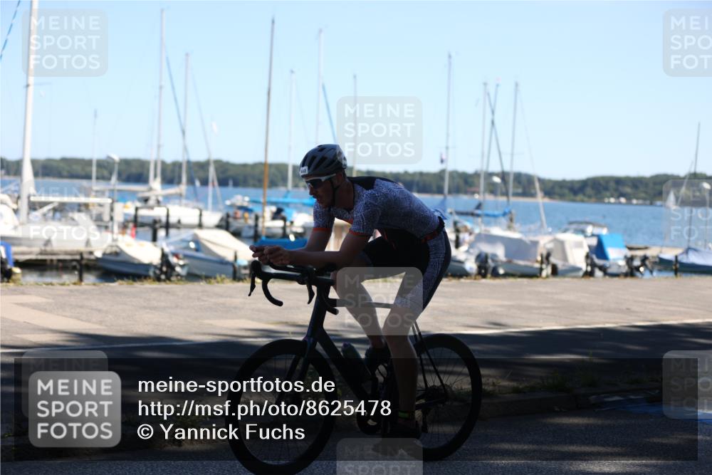 17.08.2025 - KN Förde Triathlon 2025 Yannick Fuchs http://msf.ph/oto/8625478 17.08.2025 12:48:33 Radfahren 420, 442 meine-sportfotos.de