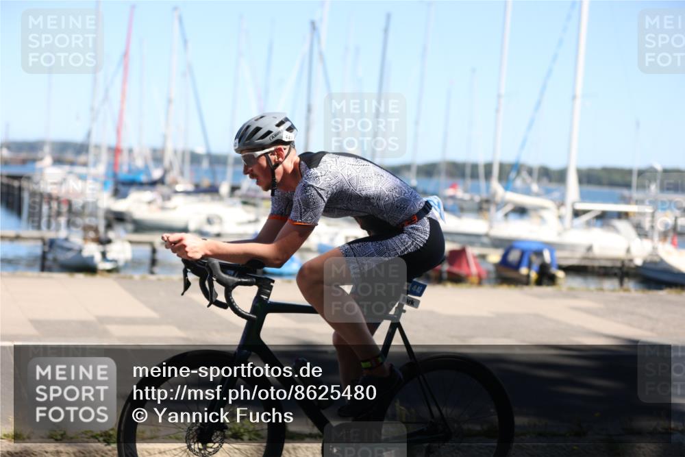17.08.2025 - KN Förde Triathlon 2025 Yannick Fuchs http://msf.ph/oto/8625480 17.08.2025 12:48:33 Radfahren 420, 442 meine-sportfotos.de