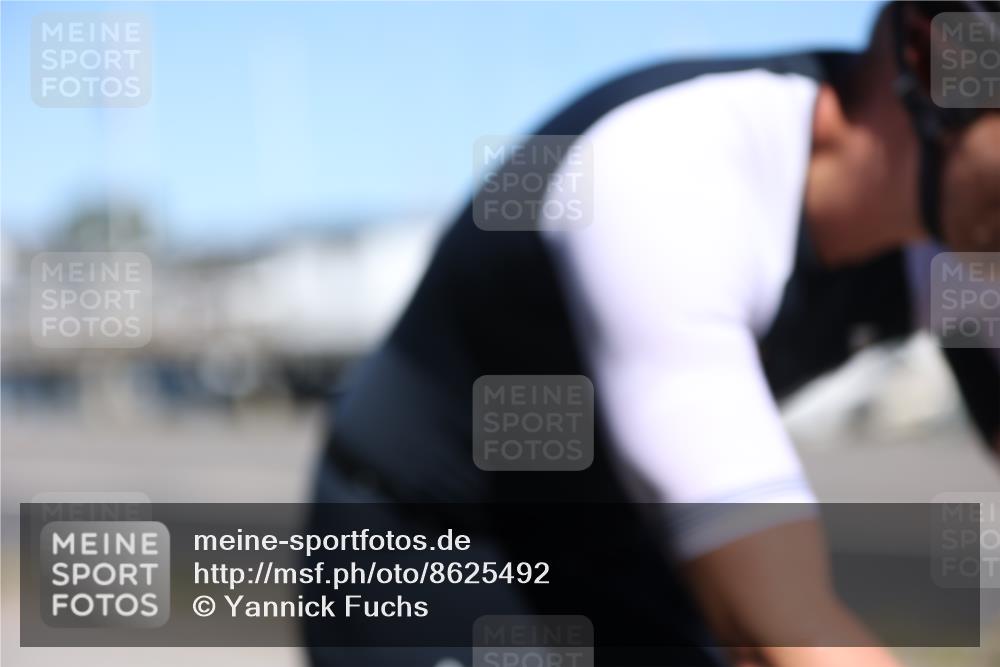 17.08.2025 - KN Förde Triathlon 2025 Yannick Fuchs http://msf.ph/oto/8625492 17.08.2025 12:48:38 Radfahren 420, 442 meine-sportfotos.de
