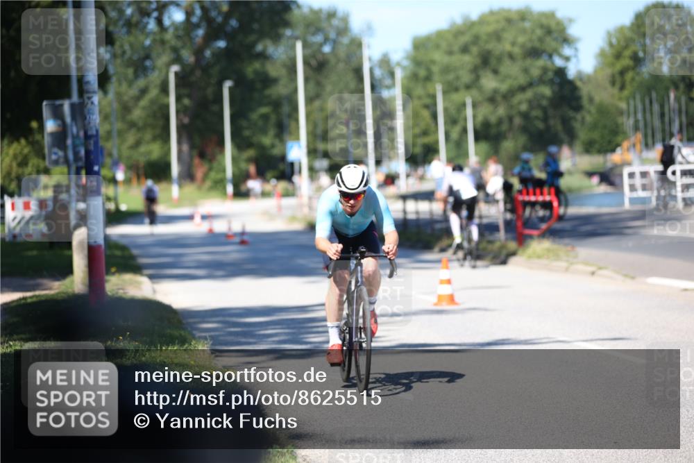 17.08.2025 - KN Förde Triathlon 2025 Yannick Fuchs http://msf.ph/oto/8625515 17.08.2025 12:49:12 Radfahren 419, 422, 439 meine-sportfotos.de