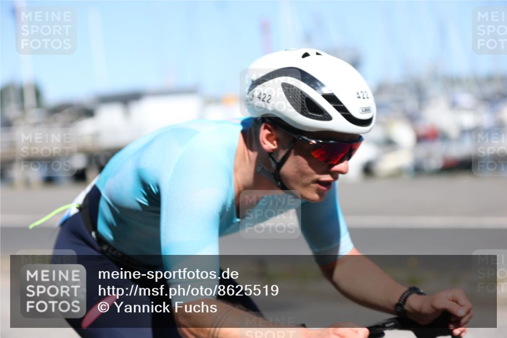 17.08.2025 - KN Förde Triathlon 2025 Yannick Fuchs http://msf.ph/oto/8625519 17.08.2025 12:49:13 Radfahren 419, 422, 439 meine-sportfotos.de