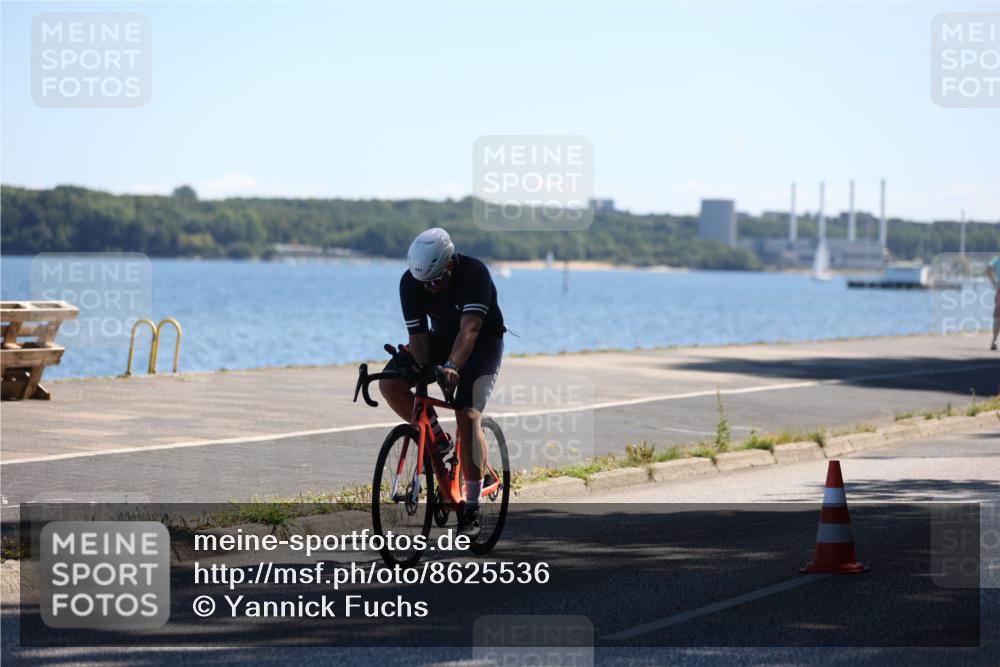17.08.2025 - KN Förde Triathlon 2025 Yannick Fuchs http://msf.ph/oto/8625536 17.08.2025 12:49:26 Radfahren 413, 417, 423, 441, 419, 423 meine-sportfotos.de