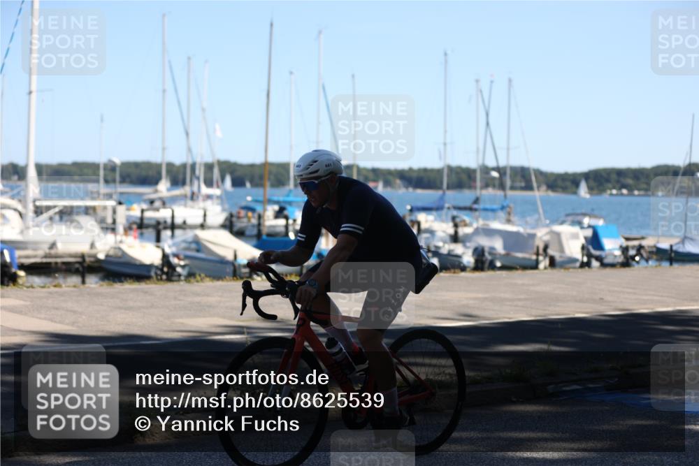 17.08.2025 - KN Förde Triathlon 2025 Yannick Fuchs http://msf.ph/oto/8625539 17.08.2025 12:49:27 Radfahren 413, 417, 441, 419, 423 meine-sportfotos.de
