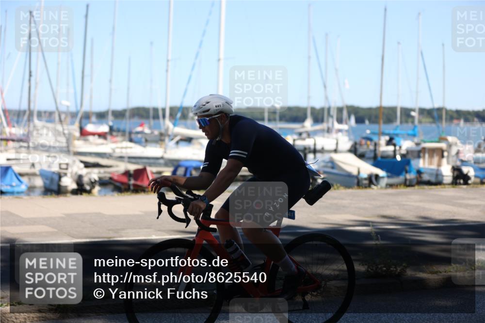 17.08.2025 - KN Förde Triathlon 2025 Yannick Fuchs http://msf.ph/oto/8625540 17.08.2025 12:49:28 Radfahren 413, 417, 441, 423 meine-sportfotos.de