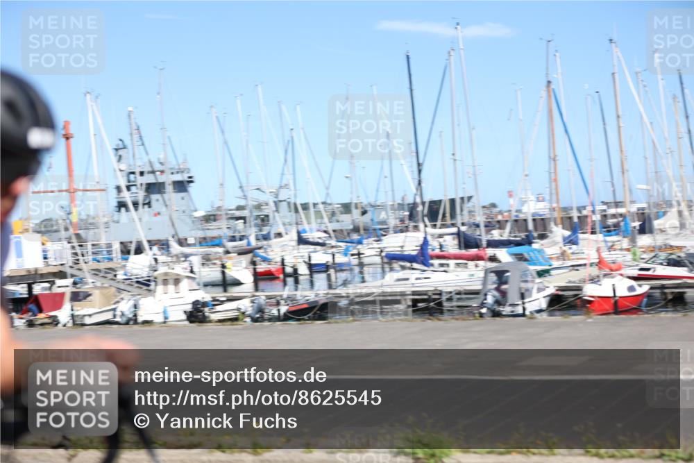 17.08.2025 - KN Förde Triathlon 2025 Yannick Fuchs http://msf.ph/oto/8625545 17.08.2025 12:49:31 Radfahren 413, 417, 424, 423, 441 meine-sportfotos.de