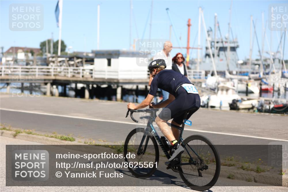 17.08.2025 - KN Förde Triathlon 2025 Yannick Fuchs http://msf.ph/oto/8625561 17.08.2025 12:49:40 Radfahren 424, 447, 413, 417 meine-sportfotos.de