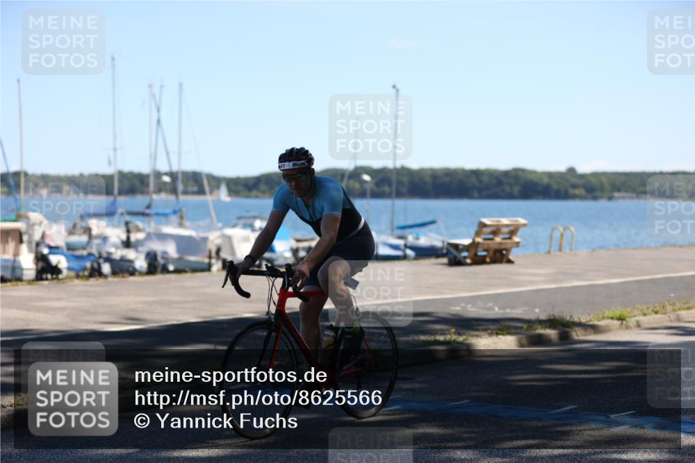 17.08.2025 - KN Förde Triathlon 2025 Yannick Fuchs http://msf.ph/oto/8625566 17.08.2025 12:49:49 Radfahren 431, 447, 457 meine-sportfotos.de