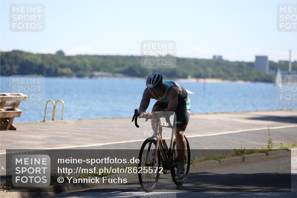 17.08.2025 - KN Förde Triathlon 2025 Yannick Fuchs http://msf.ph/oto/8625572 17.08.2025 12:49:54 Radfahren 431, 457, 447 meine-sportfotos.de