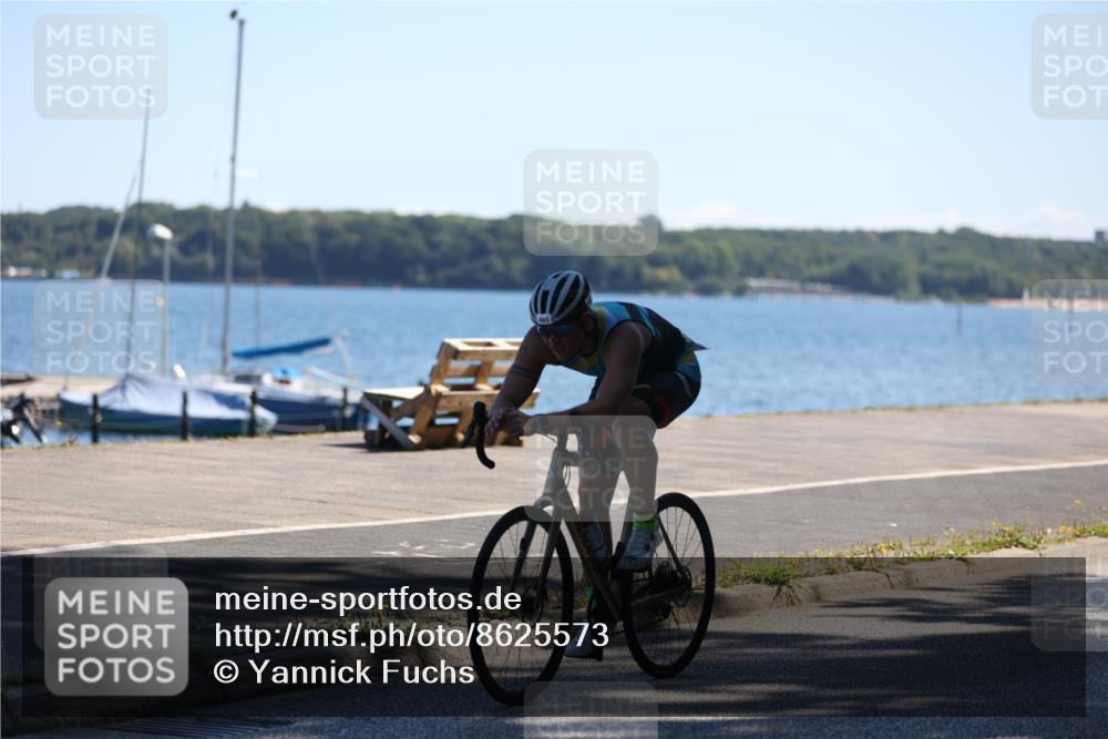 17.08.2025 - KN Förde Triathlon 2025 Yannick Fuchs http://msf.ph/oto/8625573 17.08.2025 12:49:54 Radfahren 431, 457, 447 meine-sportfotos.de