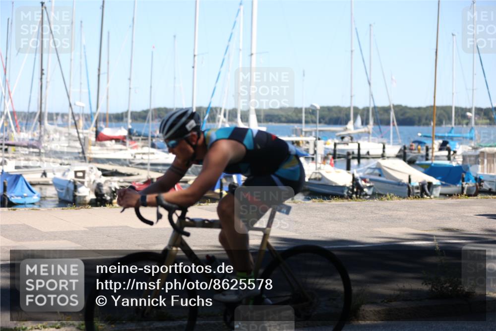 17.08.2025 - KN Förde Triathlon 2025 Yannick Fuchs http://msf.ph/oto/8625578 17.08.2025 12:49:55 Radfahren 431, 457, 447 meine-sportfotos.de