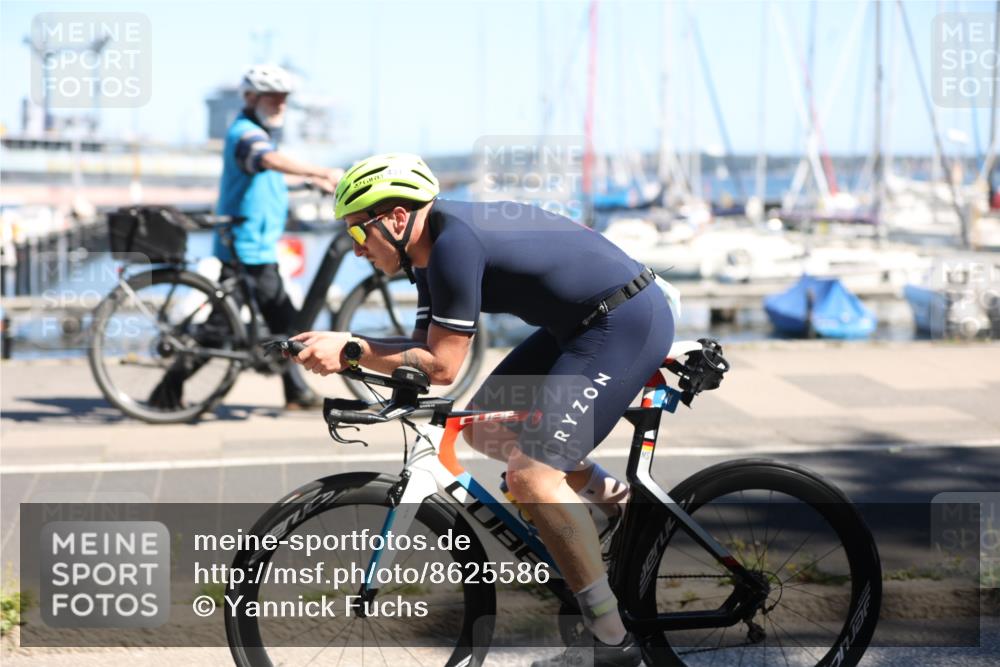 17.08.2025 - KN Förde Triathlon 2025 Yannick Fuchs http://msf.ph/oto/8625586 17.08.2025 12:50:00 Radfahren 431, 457 meine-sportfotos.de